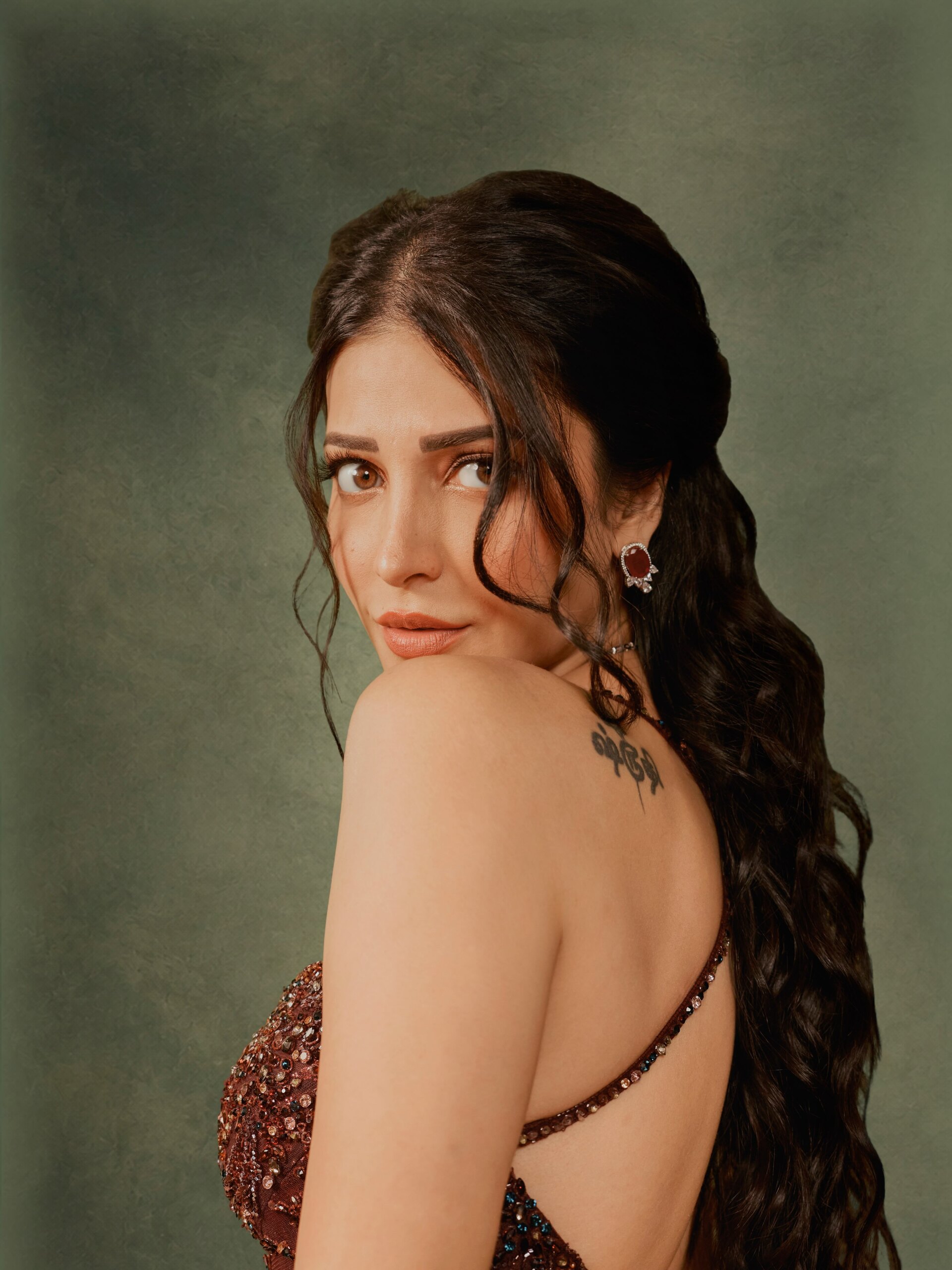Actress Shruthi Hassan Latest Glam Stills Actress Shruthi Hassan Latest Glam Stills
