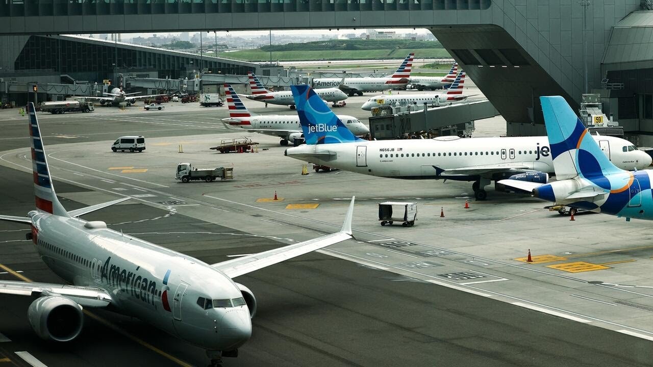 Equipment outage hits major East Coast airports with delays, cancellations (Video)