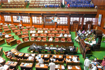 Congress MLAs clash in Karnataka Assembly