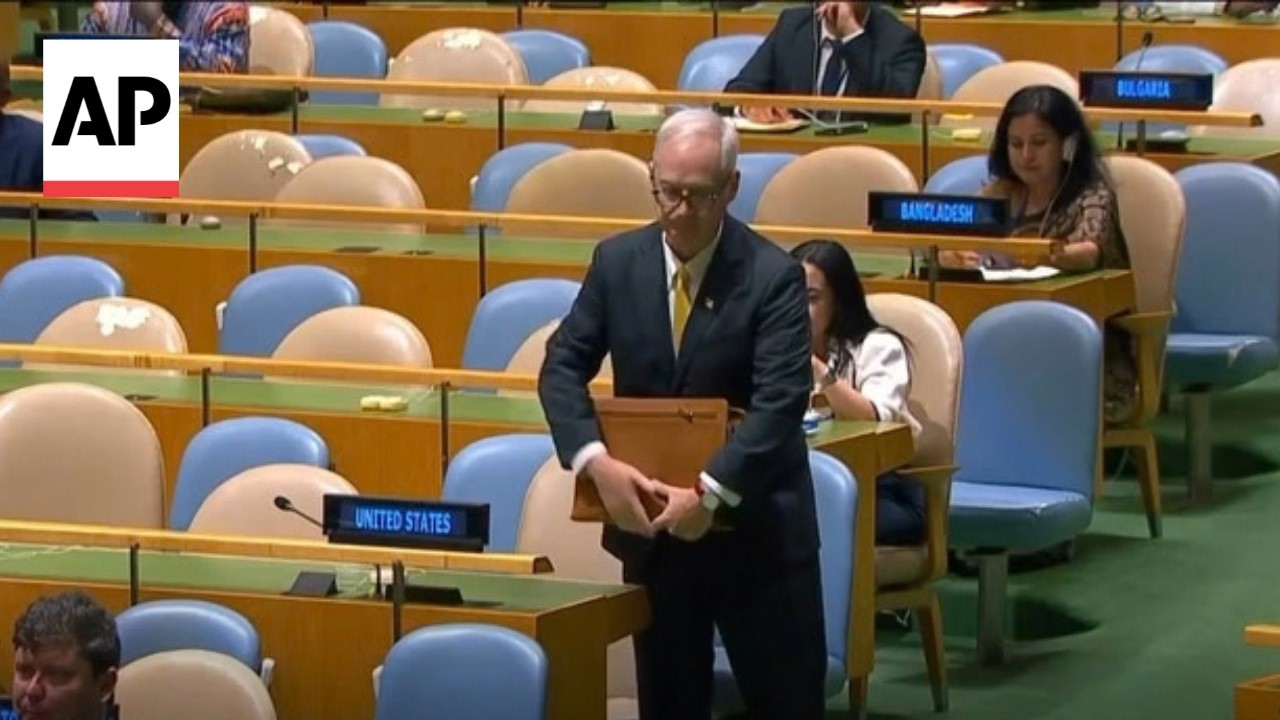 A US delegate walks out during Iran president's United Nations speech (Video)