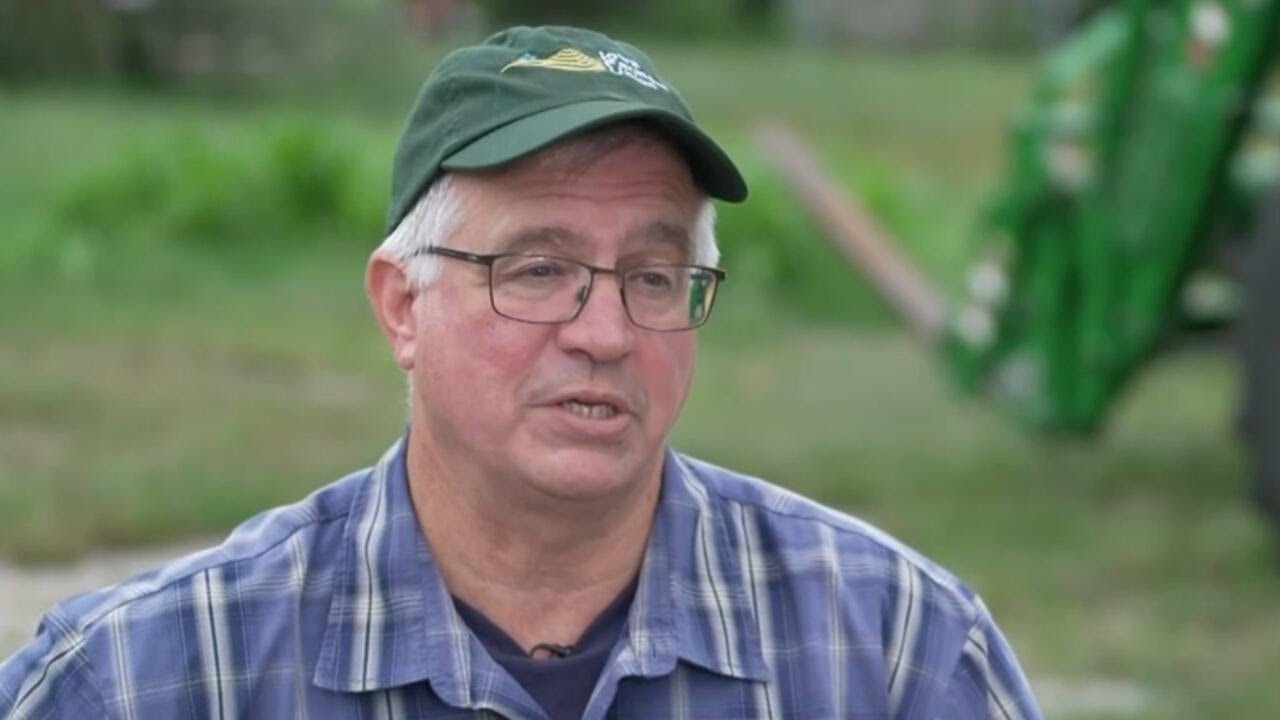 Farmers consider backing other politicians as they struggle to make a living (Video)