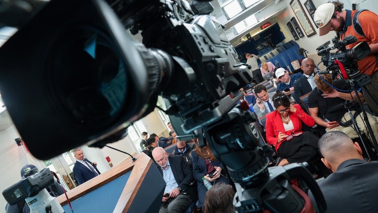 MS NOW and CNN reporters regain access to White House after judge's order (Video)