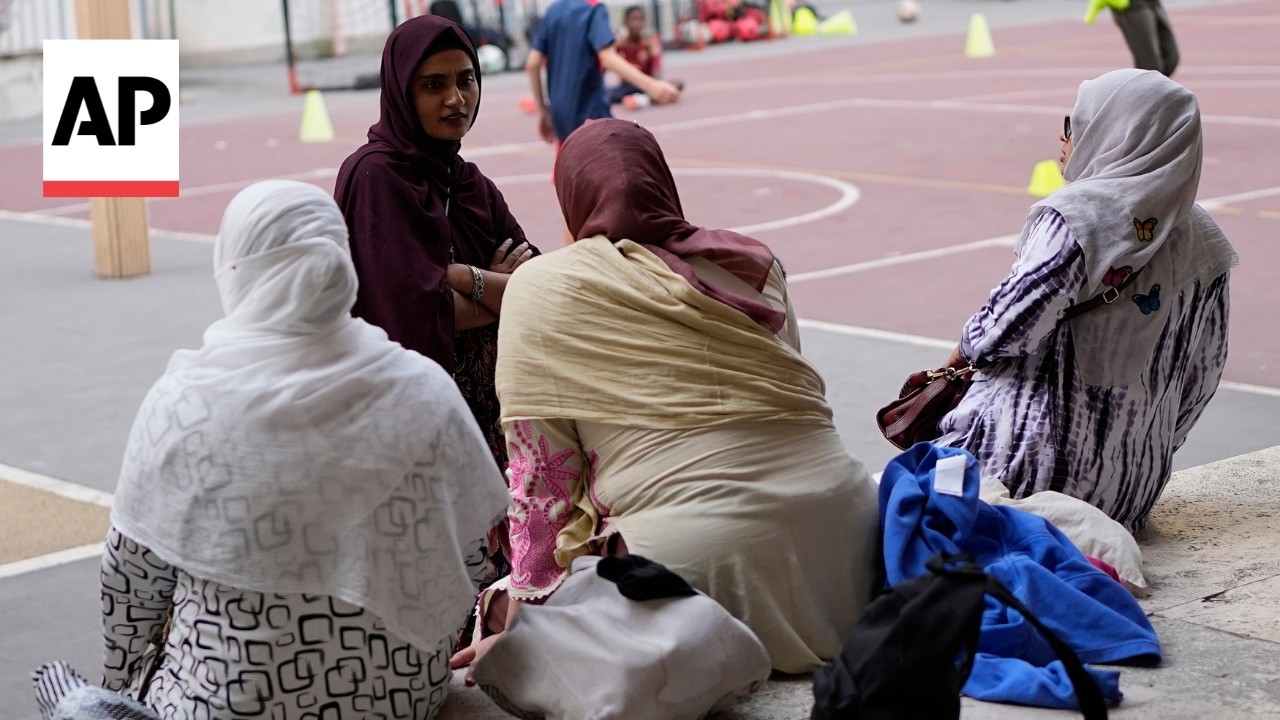 Italy approves limits on non-Italian speakers and veils in school classrooms (Video)