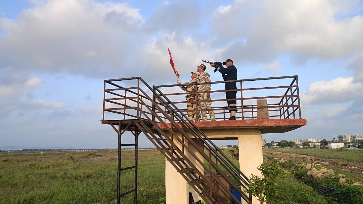 CISF conducts aerial threat mock exercise at Porbandar Airport, holds drone awareness session