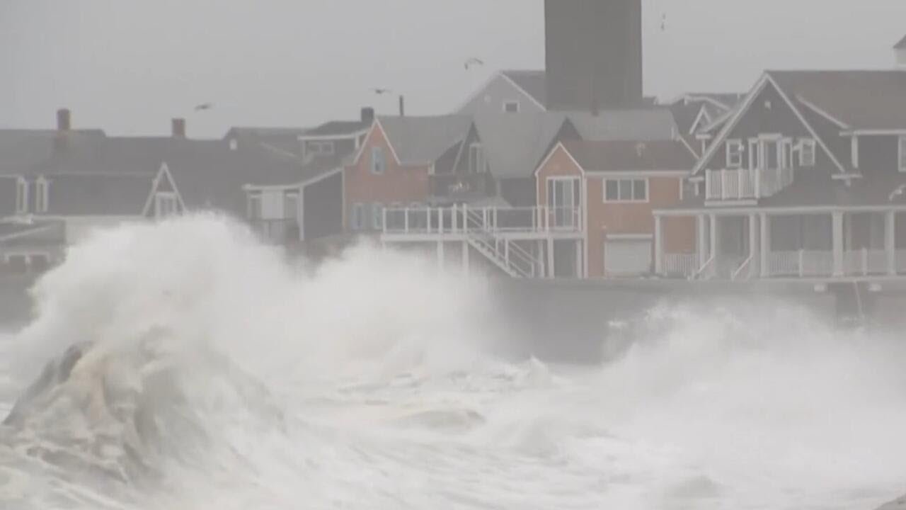 Massive waves, coastal floods still slamming Eastern U.S. (Video)