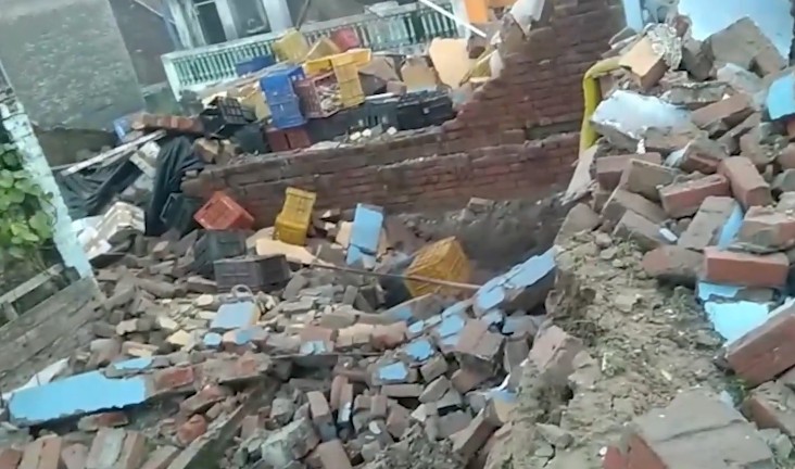 Death toll climbs to five in house collapse in UP's Fatehpur