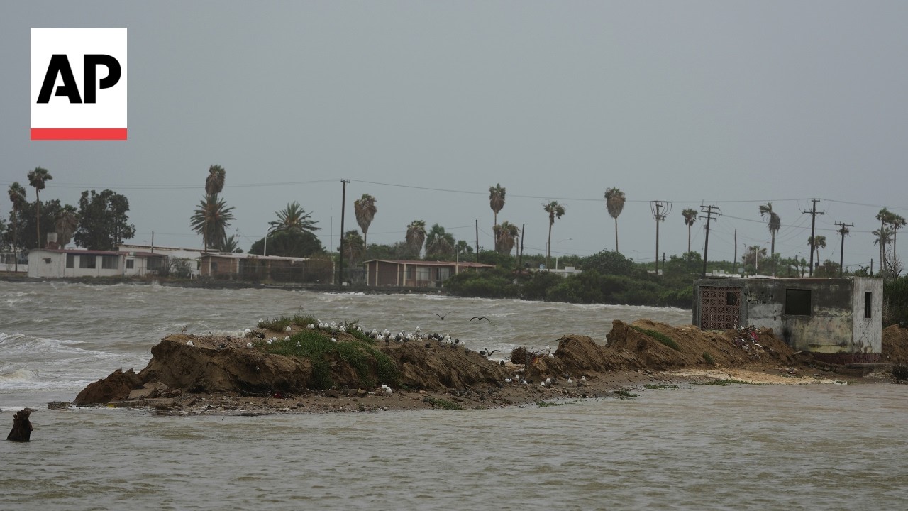 Floodwaters force evacuations as Hurricane Polo bears down on Mexico (Video)