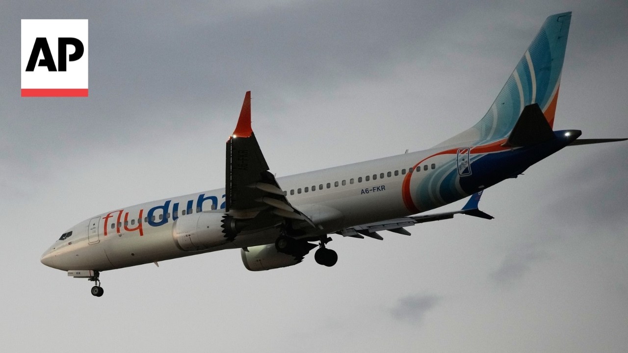 Pilot on a FlyDubai flight stabbed another and apparently tried to crash, Netanyahu says (Video)