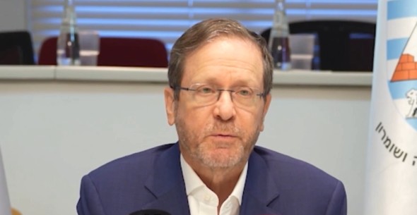 Israeli Prez thanks Capt Smit Machchhar; recommends 4 civilians for heroism award