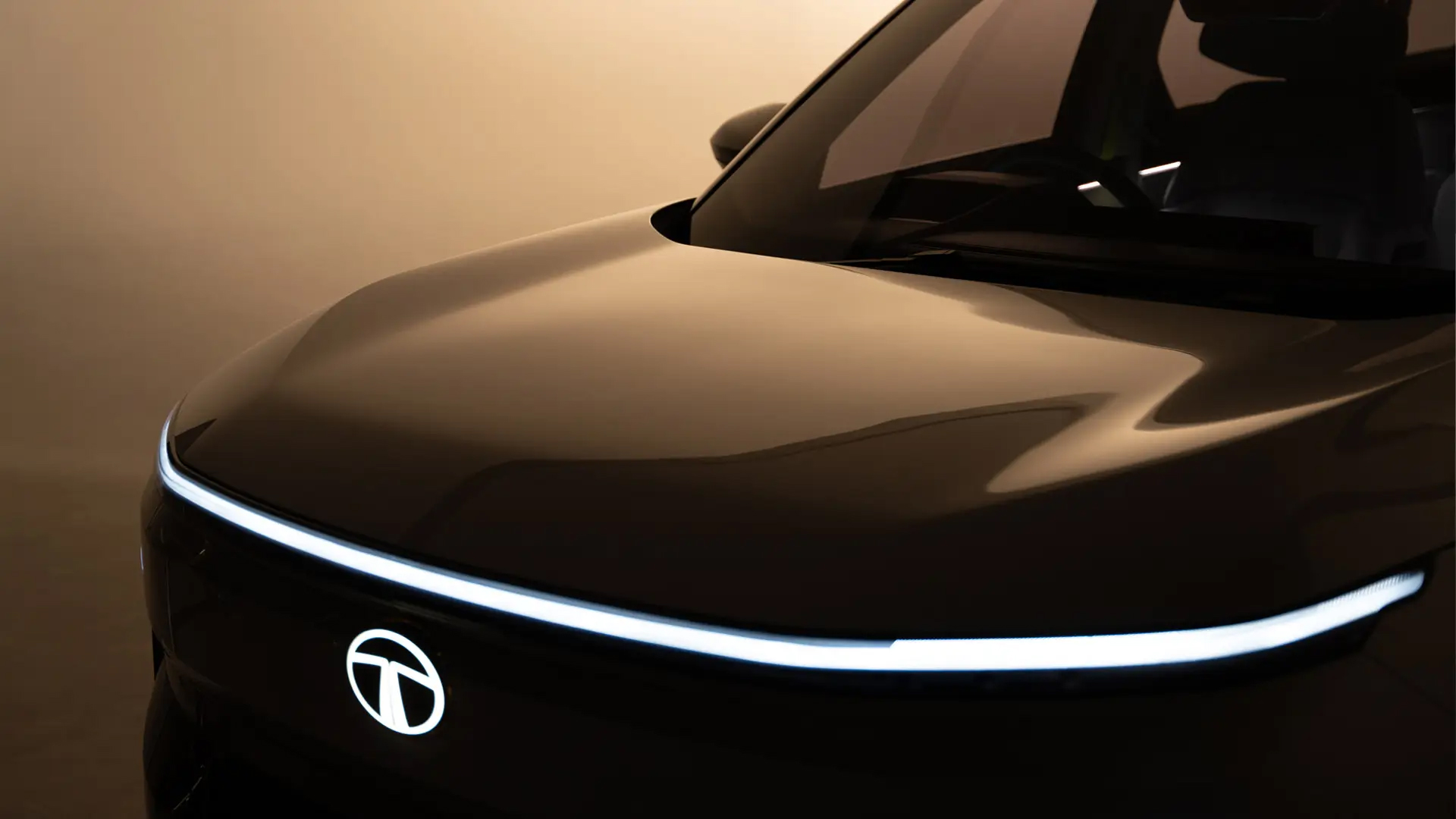 Tata Motors clocks record Q2 sales; Maruti Suzuki India sells 2.36 lakh units in Sep