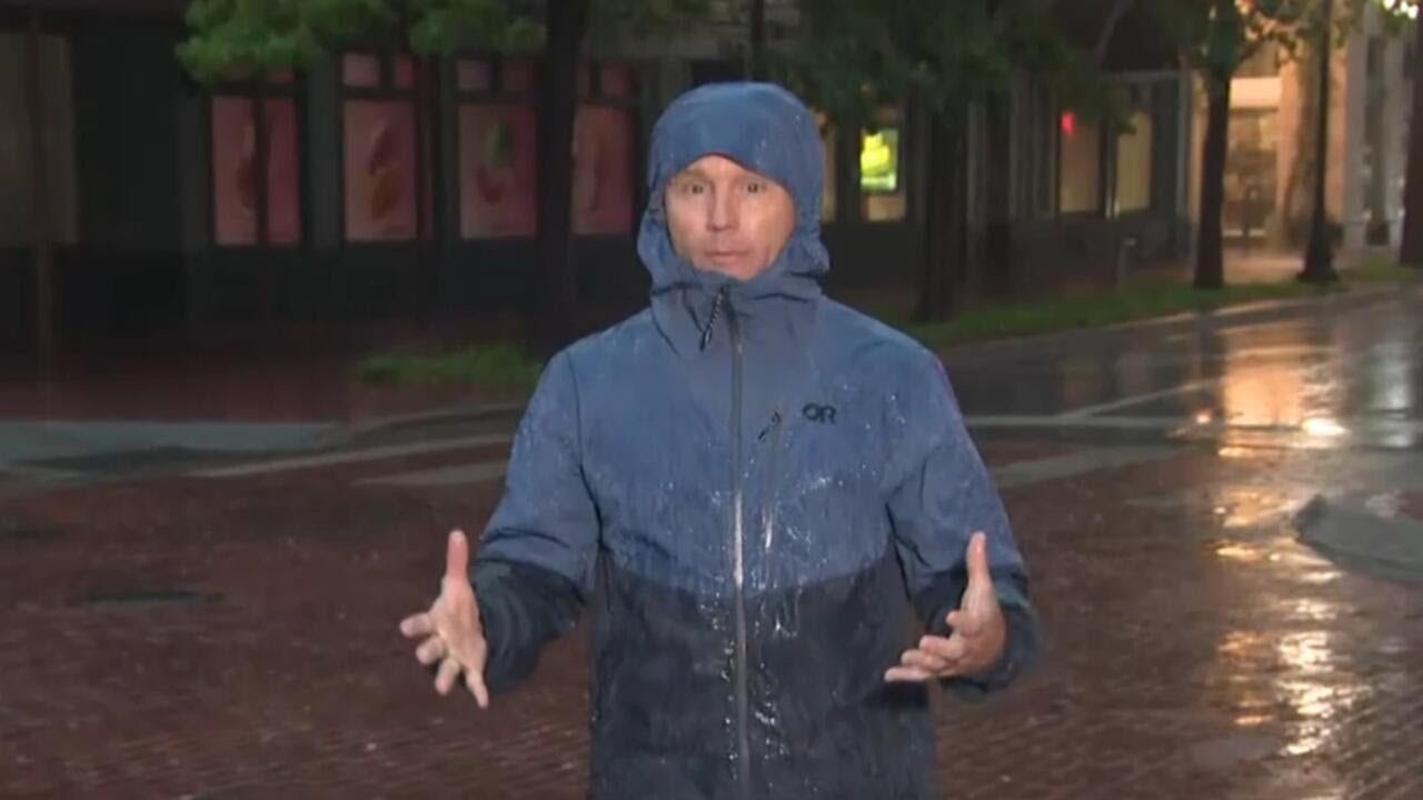 Extreme weather threatens millions from the Great Lakes to the Gulf Coast (Video)