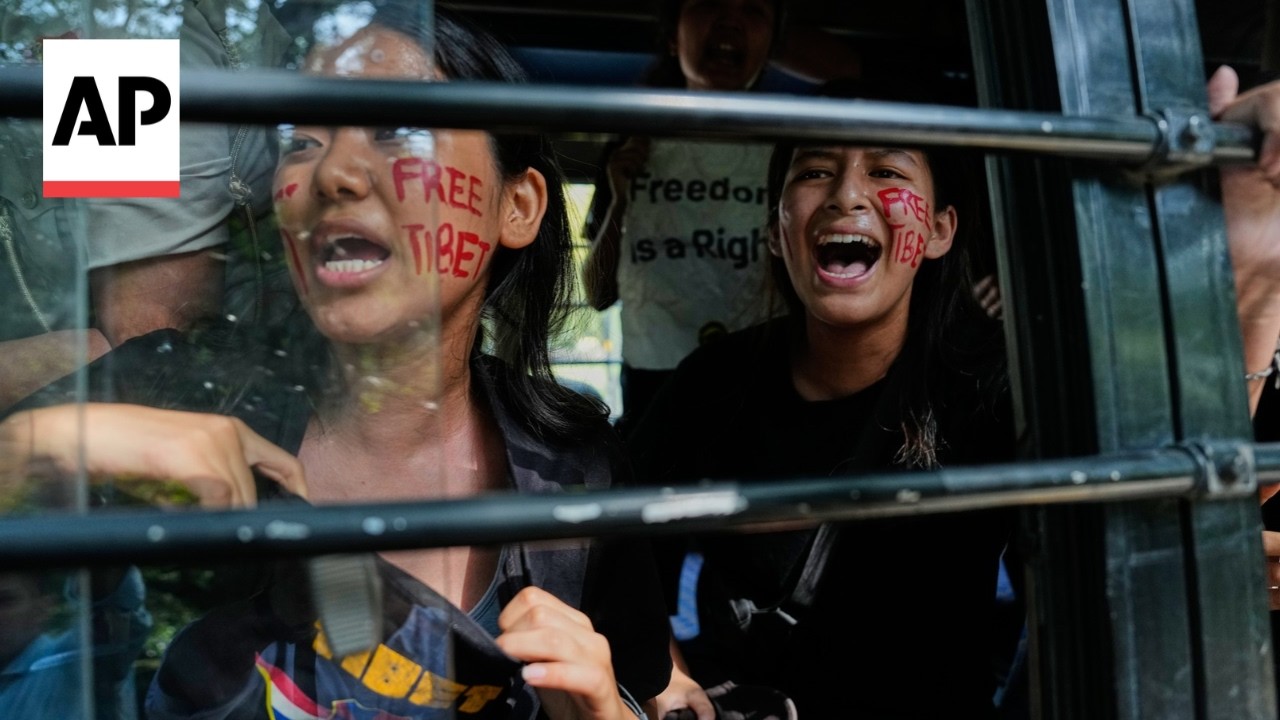 India police detain Tibetan activists during National Day protest (Video)