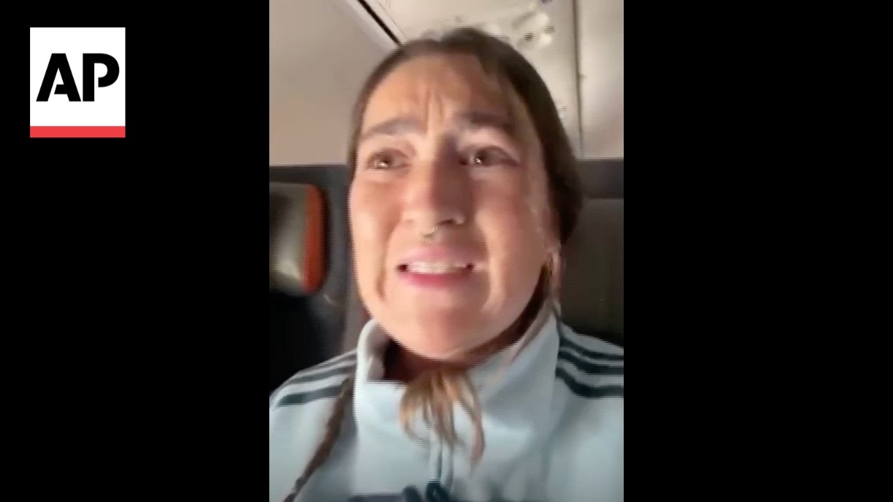 Videos show chaotic scenes on FlyDubai flight as passengers stop attack (Video)