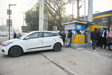 No fuel in vehicles in NCR without pollution certificate