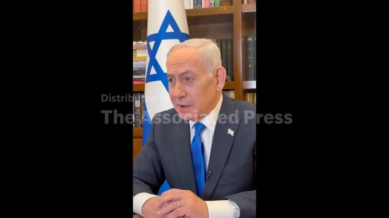 Israel's Prime Minister Netanyahu speaks on phone to captain of FlyDubai flight (Video)