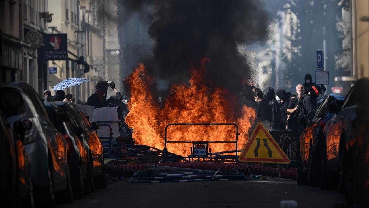 French students ramp up protests against poor conditions at schools (Video)