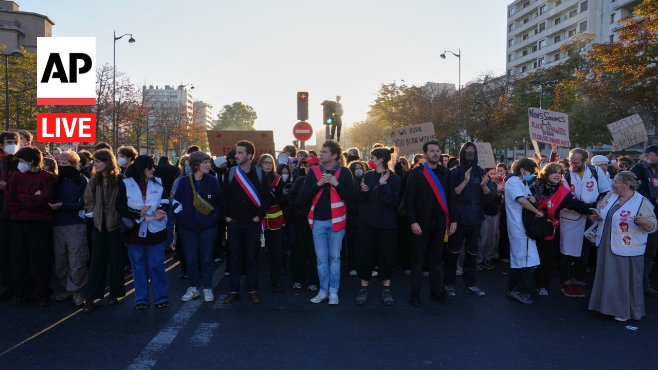LIVE: School protests in France (Video)