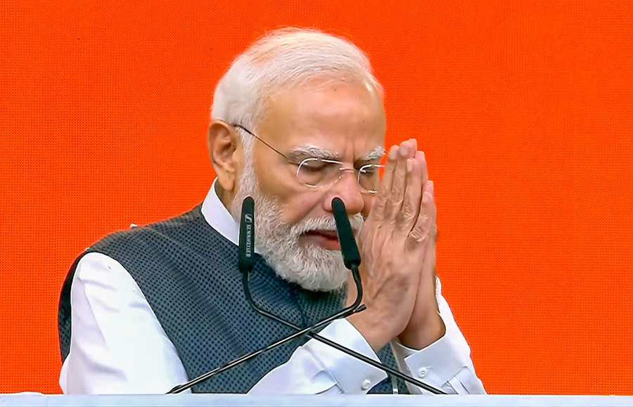 PM Modi thanks world leaders for warm wishes on completing 25 years as head of government