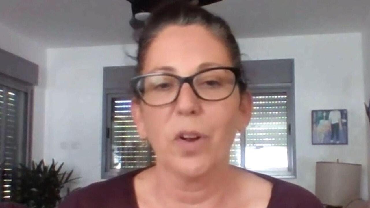 Former Israeli hostage says Netanyahu is "unworthy" of his position (Video)