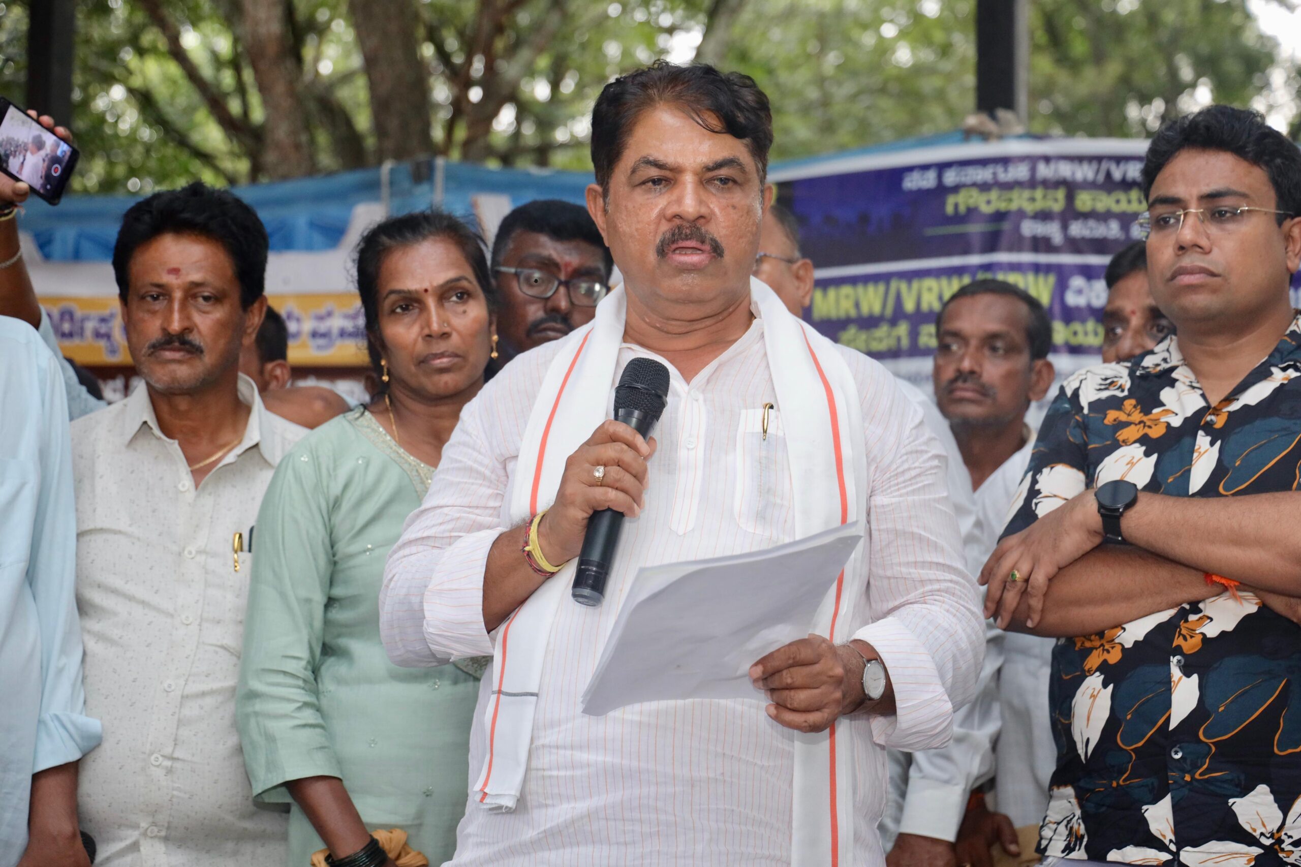 K’taka sting row: LoP asks CM to reveal truth behind ‘honey trap’ claims