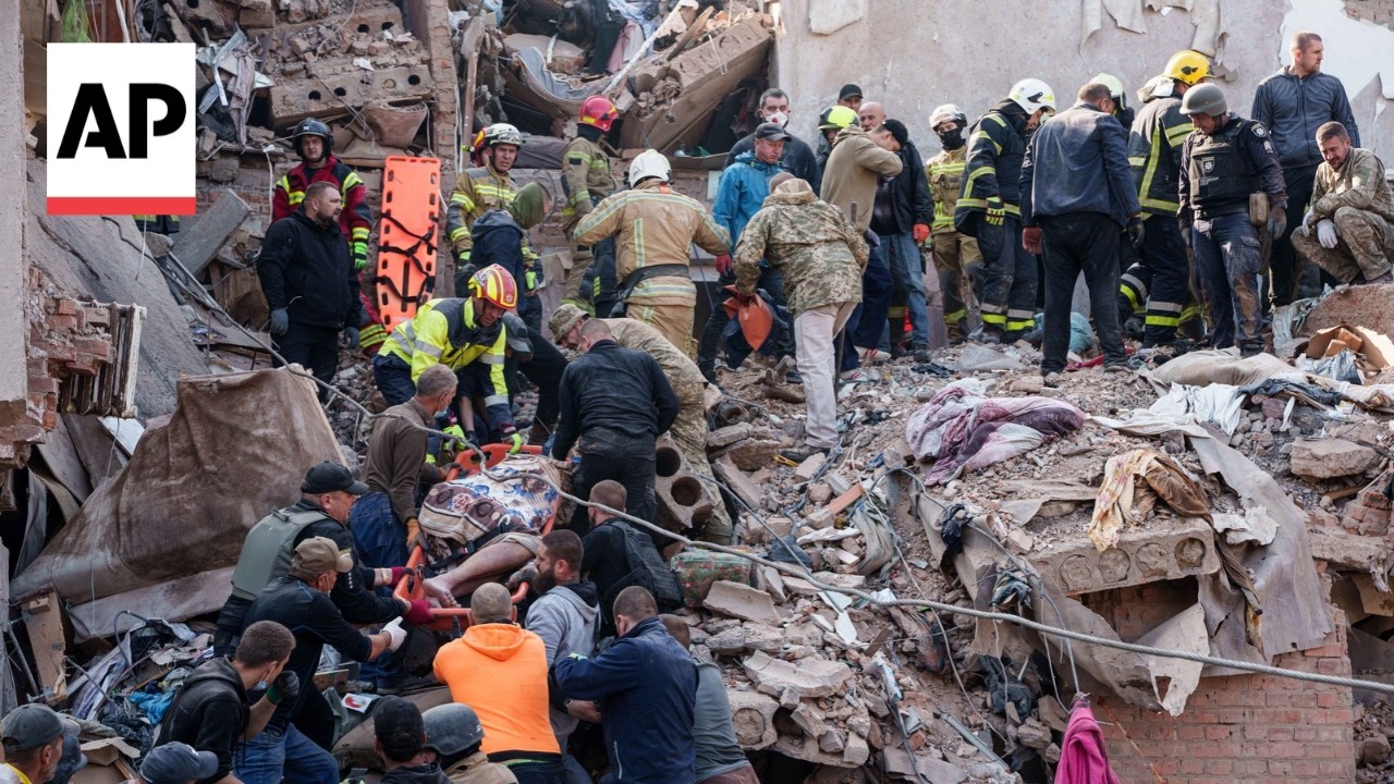 At least 30 killed in Russian strikes on Ukraine as Kyiv residential areas hit (Video)