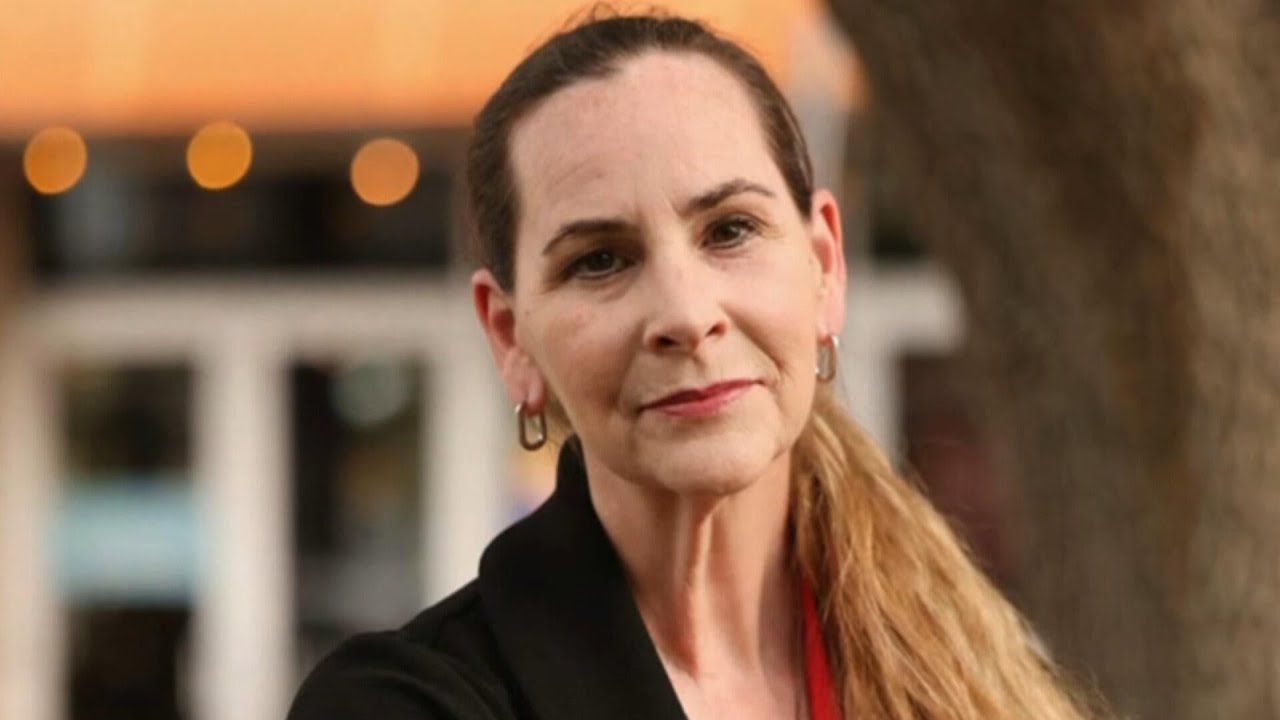 Arizona congressional candidate says she was raped while fixing campaign sign (Video)