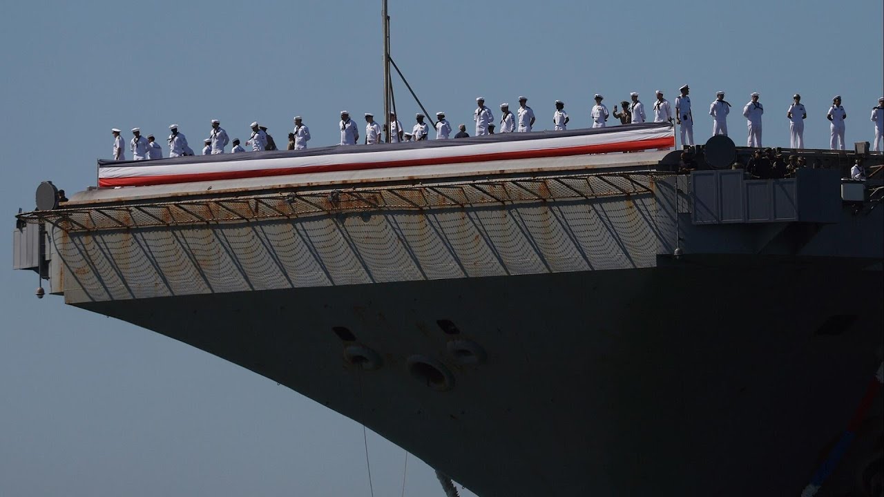 Sailors aboard USS Lincoln reunite with loved ones after months at sea (Video)
