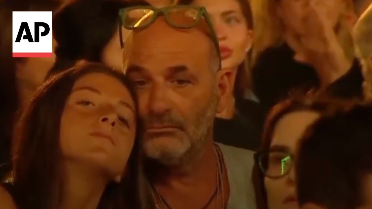 Tens of thousands gather in Tel Aviv to remember the Oct. 7 victims (Video)