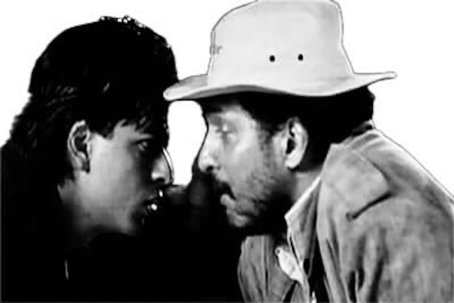 Shah Rukh Khan Remembers Nana Patekar With Emotional Tribute Says Hero Banne Ke Chakar Mein Actor Mat Khona