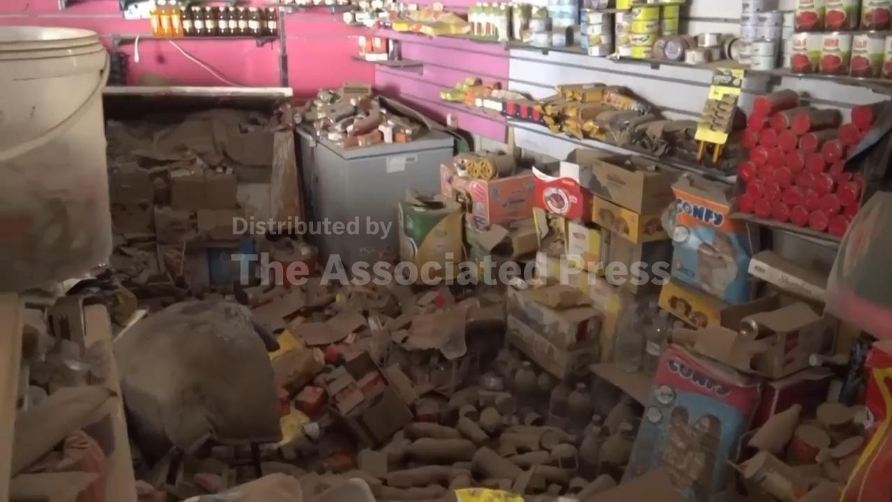 Damage in Sanaa after what Yemen local media describes as Saudi-backed forces strike (Video)