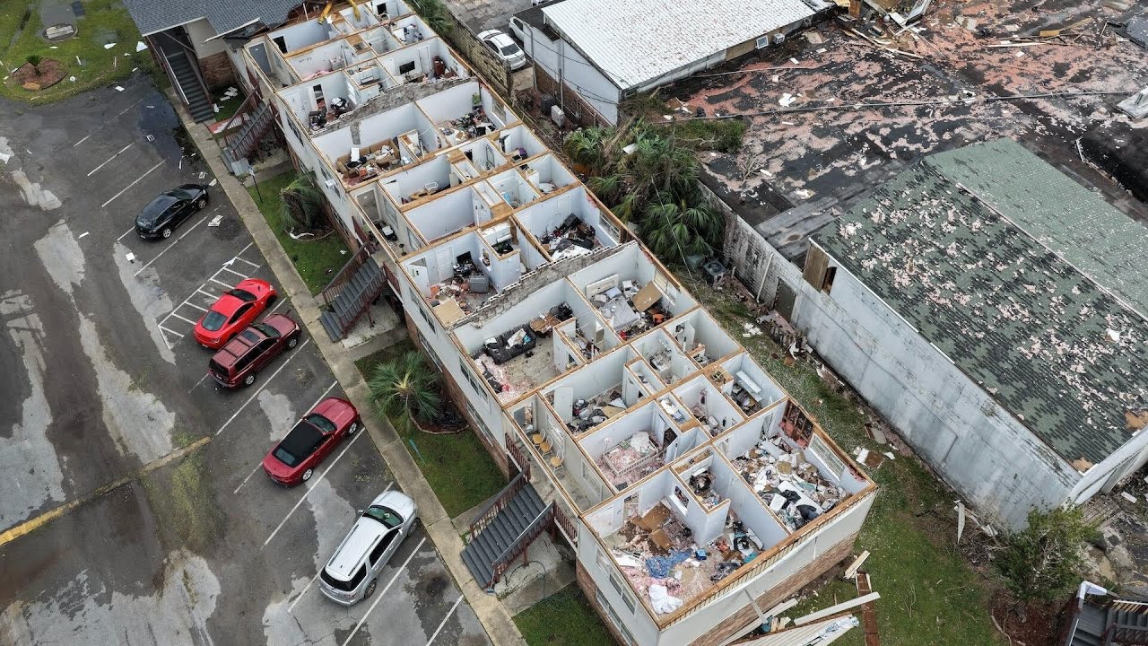 Hurricane Isaias ripped roofs off buildings, swung trees in the air and caused several deaths (Video)