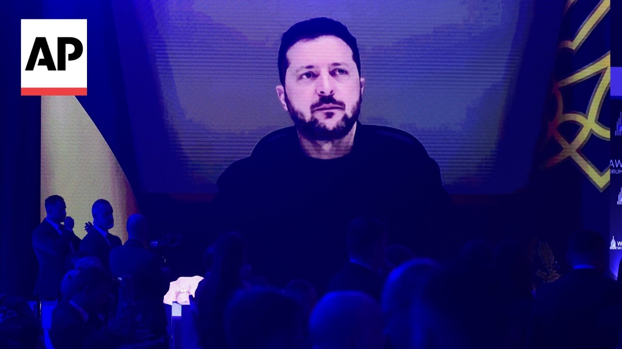 Russia continues to strike Ukraine's energy facilities, Zelenskyy says (Video)