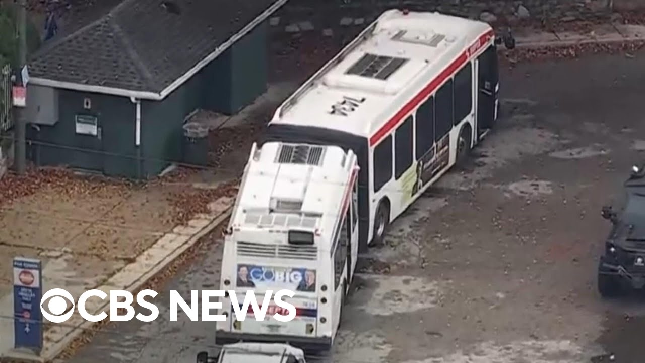 Philadelphia bus standoff ends after suspected gunman shoots self, police say (Video)