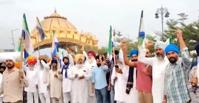 Punjab bandh: Farmers, supporters protest at Amritsar’s Golden Gate over Parvinder Jhota’s murder