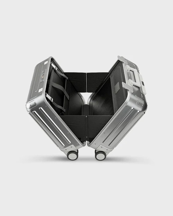 The Quiet Luxury of All-Aluminum Travel: Crafted for the Discerning Traveller