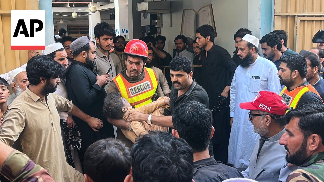 School roof collapse in Pakistan kills at least 35 and injures more than 50 (Video)
