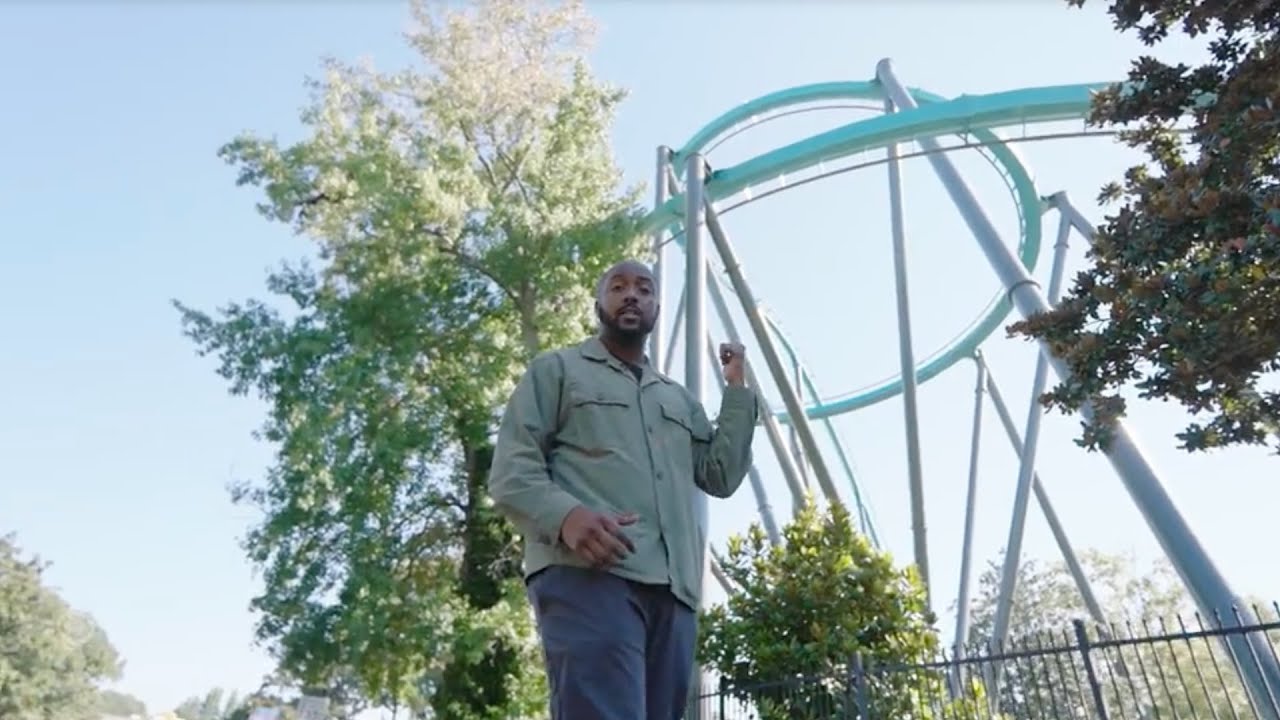 The safety questions facing America's roller coasters (Video)