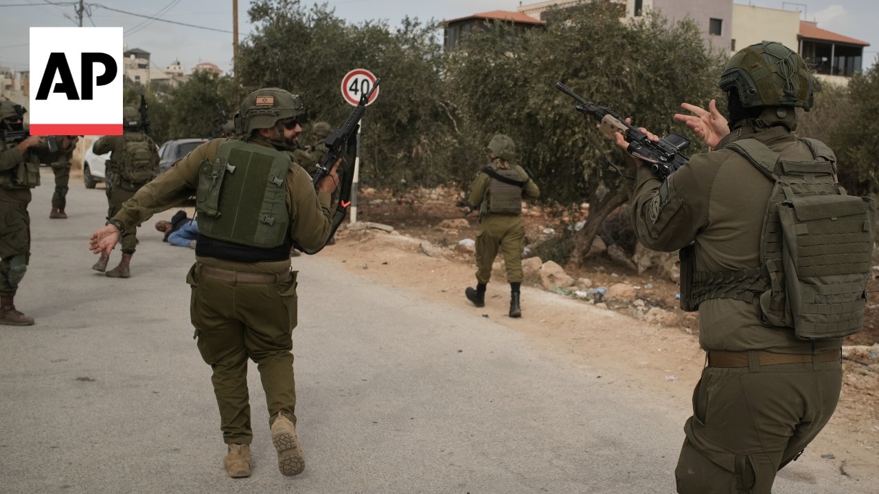 Israeli settlers attack West Bank olive harvesters and set vehicles on fire (Video)