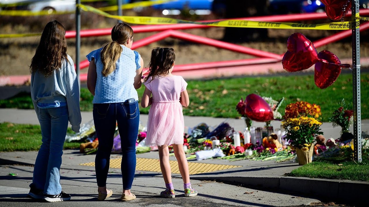 Teacher saved lives when she tackled gunman during Oregon school shooting, police say (Video)