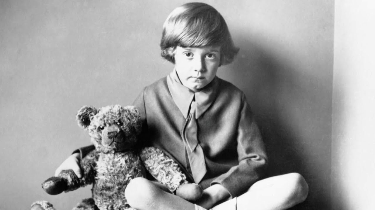 The real story behind Winnie the Pooh, the 100-year-old cartoon bear (Video)