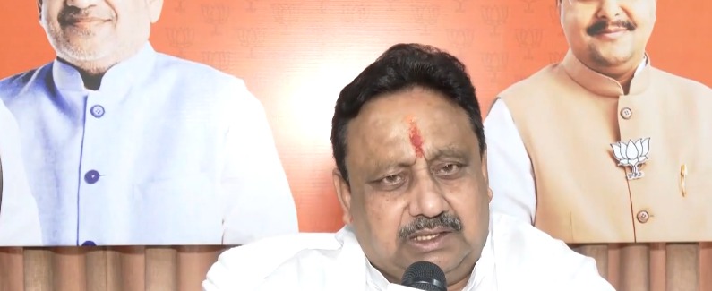 'Whenever there is major event in country, Rahul Gandhi often travels at such times': Praveen Khandelwal