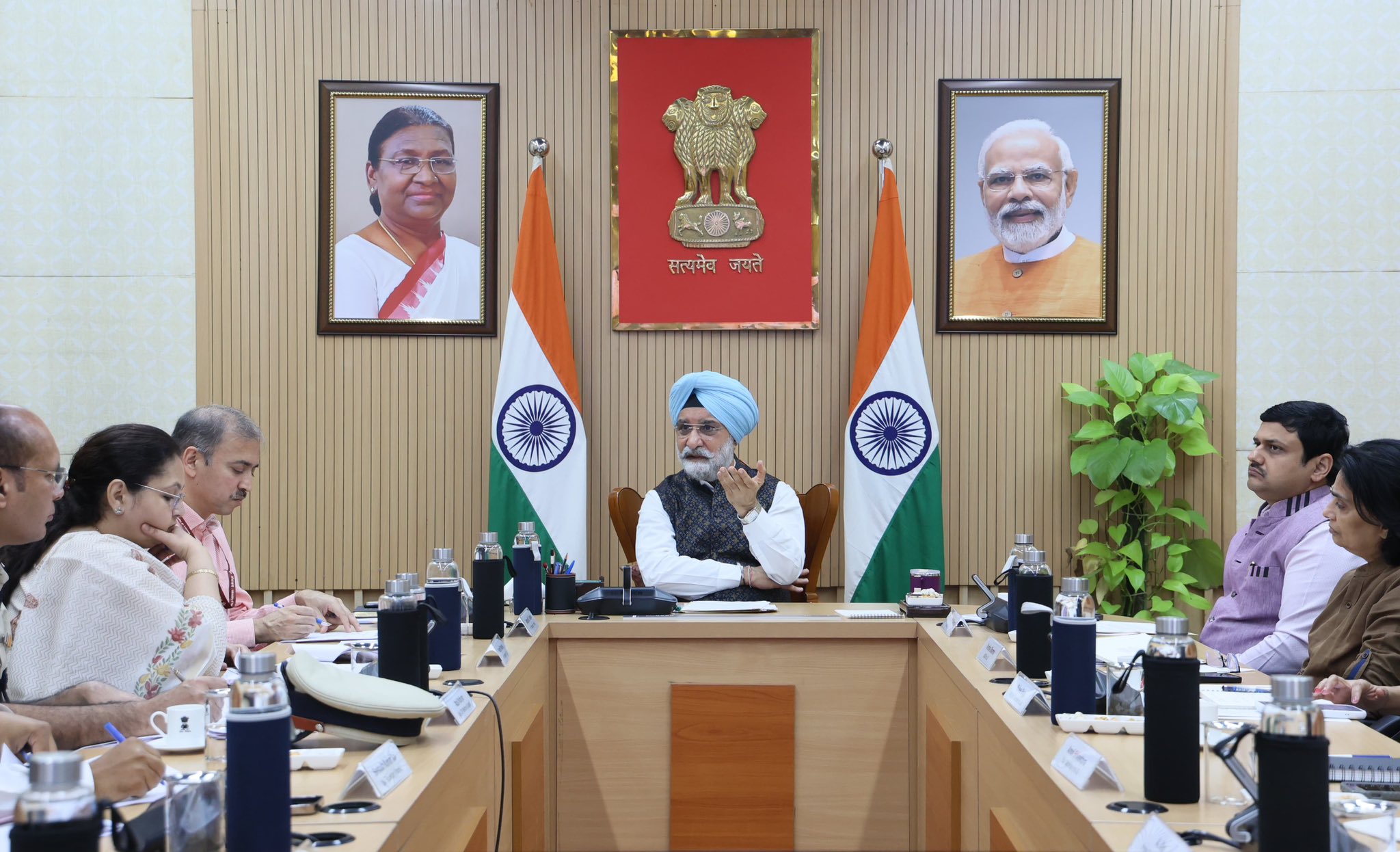 Delhi L-G TS Sandhu directs govt lawyers to strive for better conviction rate