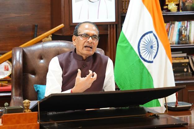 Centre launches portal to give farmers access to agri schemes on mobile phones