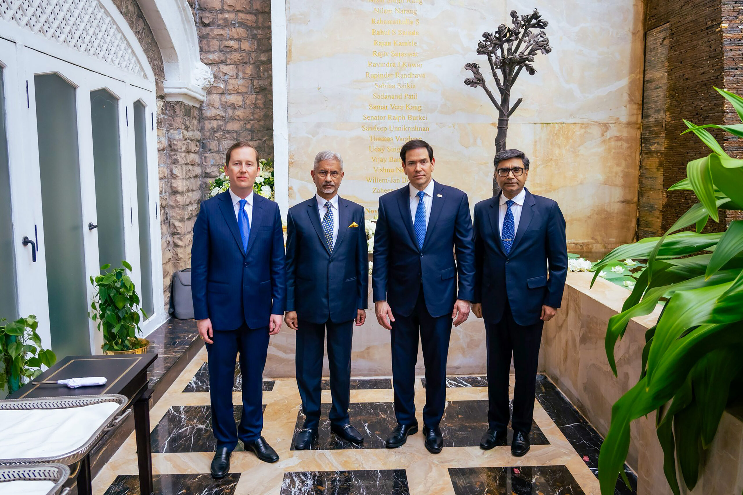 Rubio meets Taj hotel security chief on duty during 26/11 terror attacks