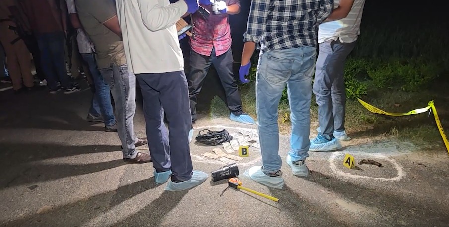 Two notorious criminals arrested after police encounter in UP's Bahraich