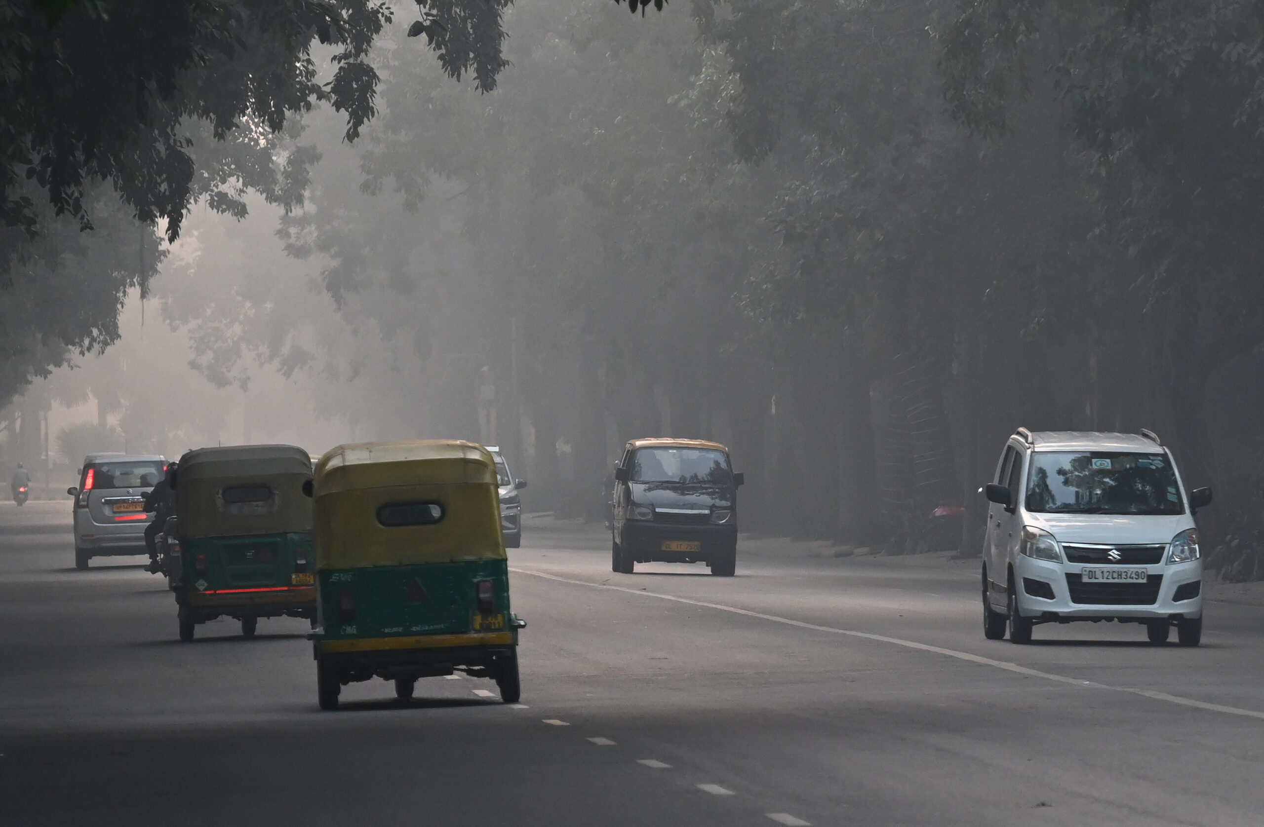 Delhi govt announces comprehensive winter action plan to combat pollution from Nov 1