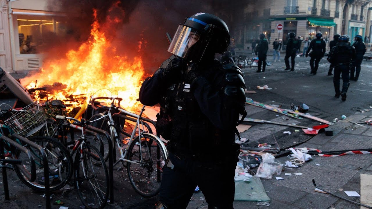 France imposes targeted curfews after riots, looting and violent protests (Video)