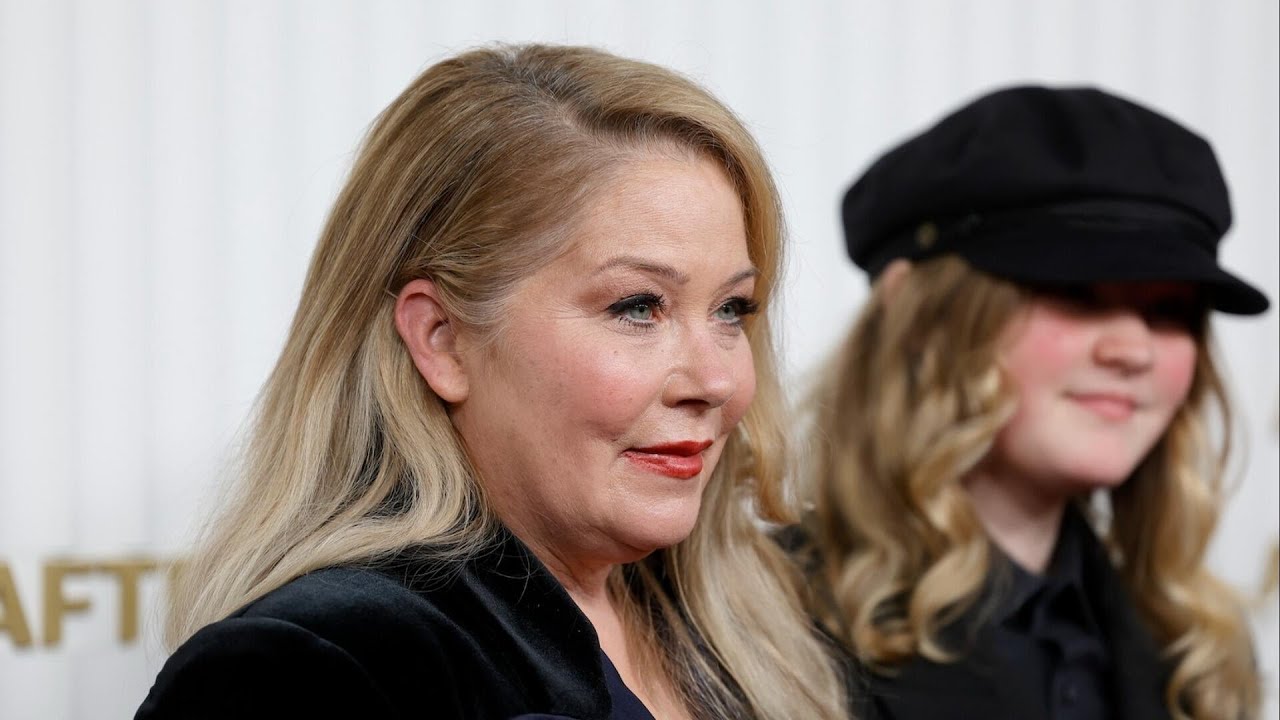 Christina Applegate reveals she was misdiagnosed with multiple sclerosis (Video)