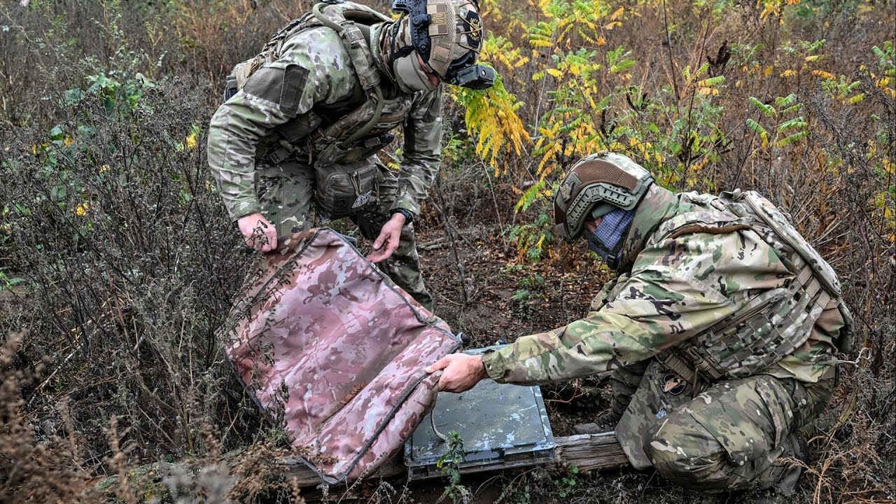 Starshield vs. Starlink: How Ukraine's military use both (Video)
