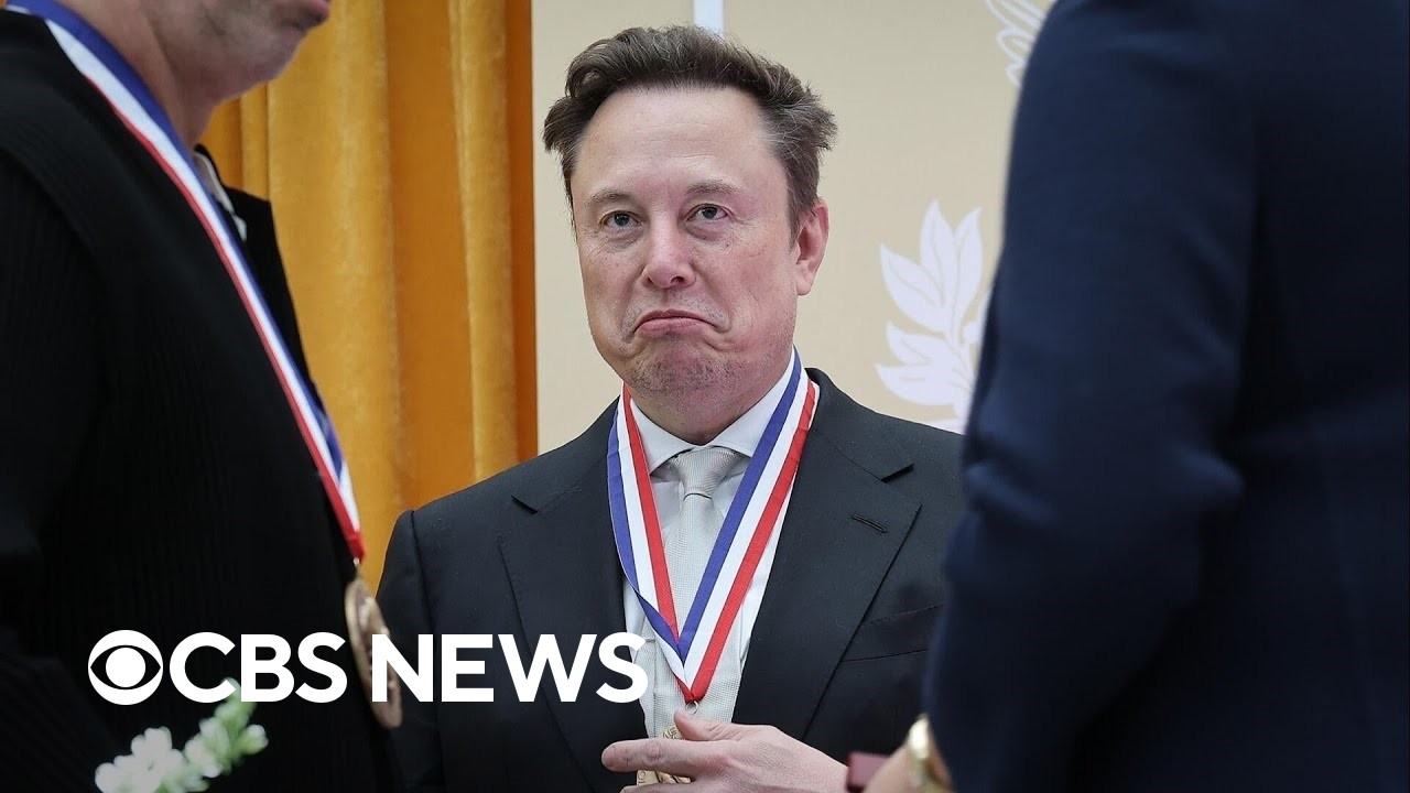 Elon Musk chose to restrict Ukraine’s use of SpaceX satellite network, sources say (Video)